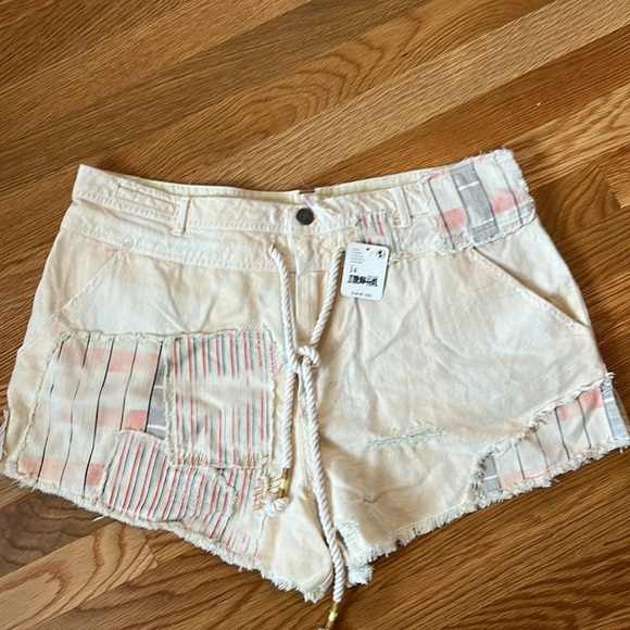 Free People Patchwork Distressed Cotton/Linen Drawstring Shorts Size 14 NWT - Picture 5 of 17